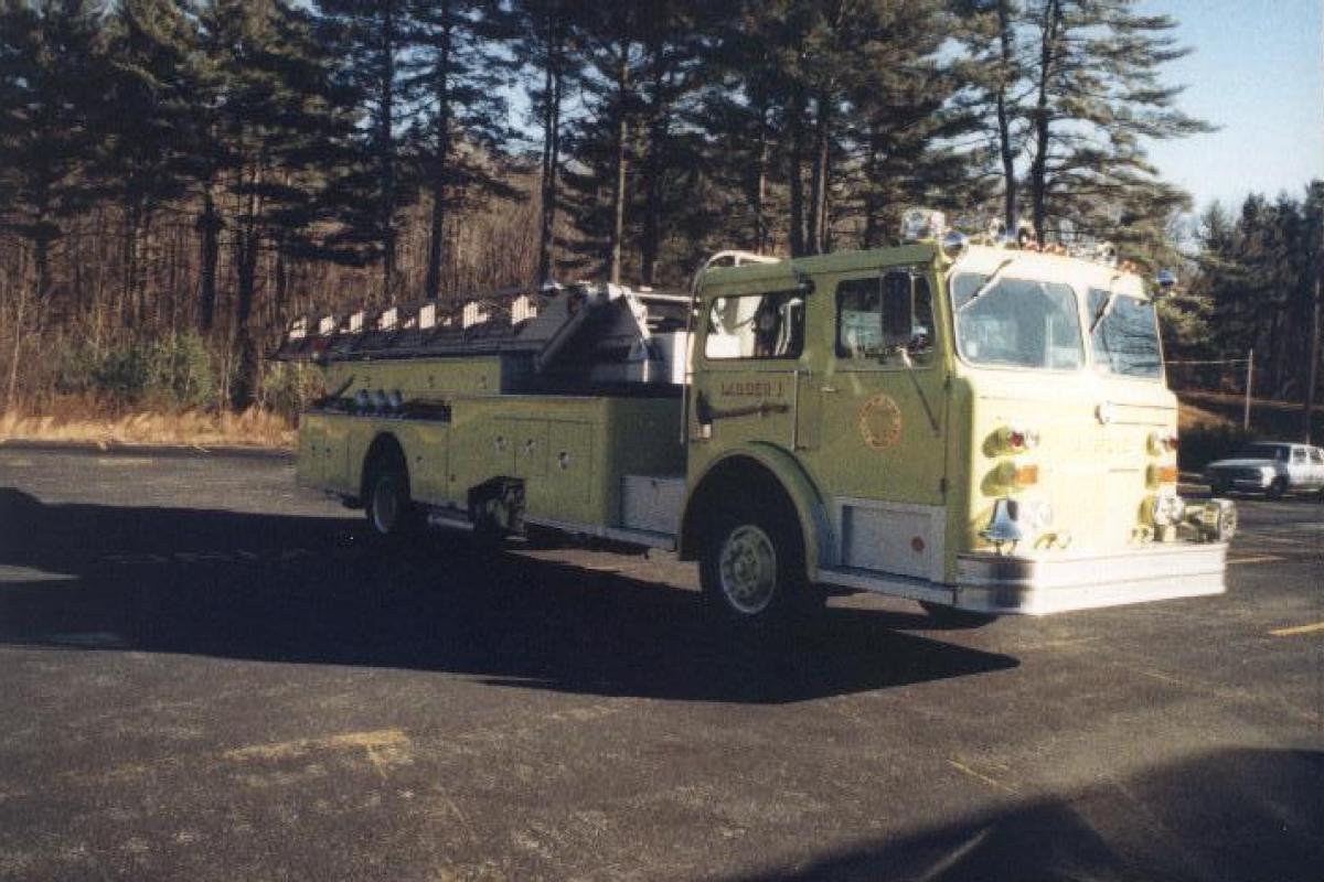Ladder 1 Vehicle