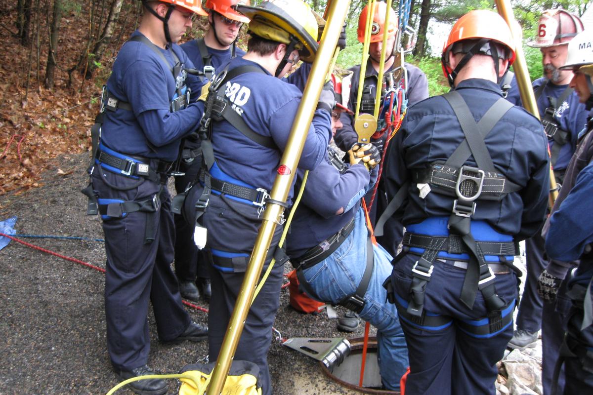 Trainees Clipping Onto a Pulley System 1